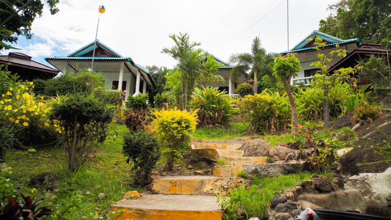 Dragon Hut Resort Haad Yao Exterior photo
